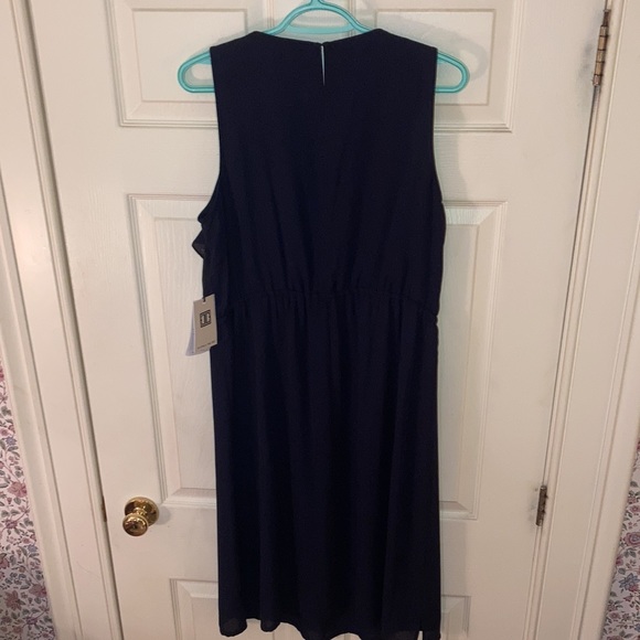 Black Formal Dress - Picture 3 of 6